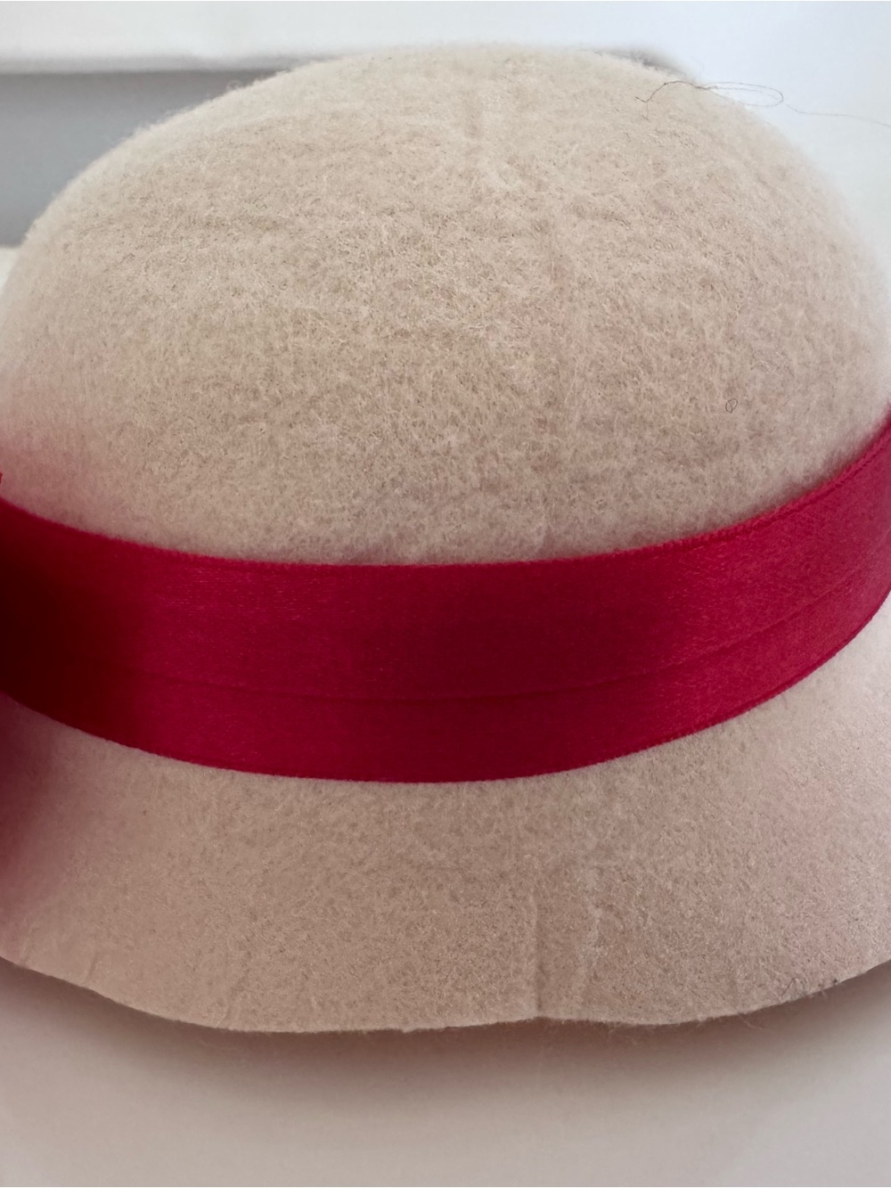 American Girl Doll Hat With Red Bow Kit's Accessories RETIRED Historical Hat - Picture 5 of 11